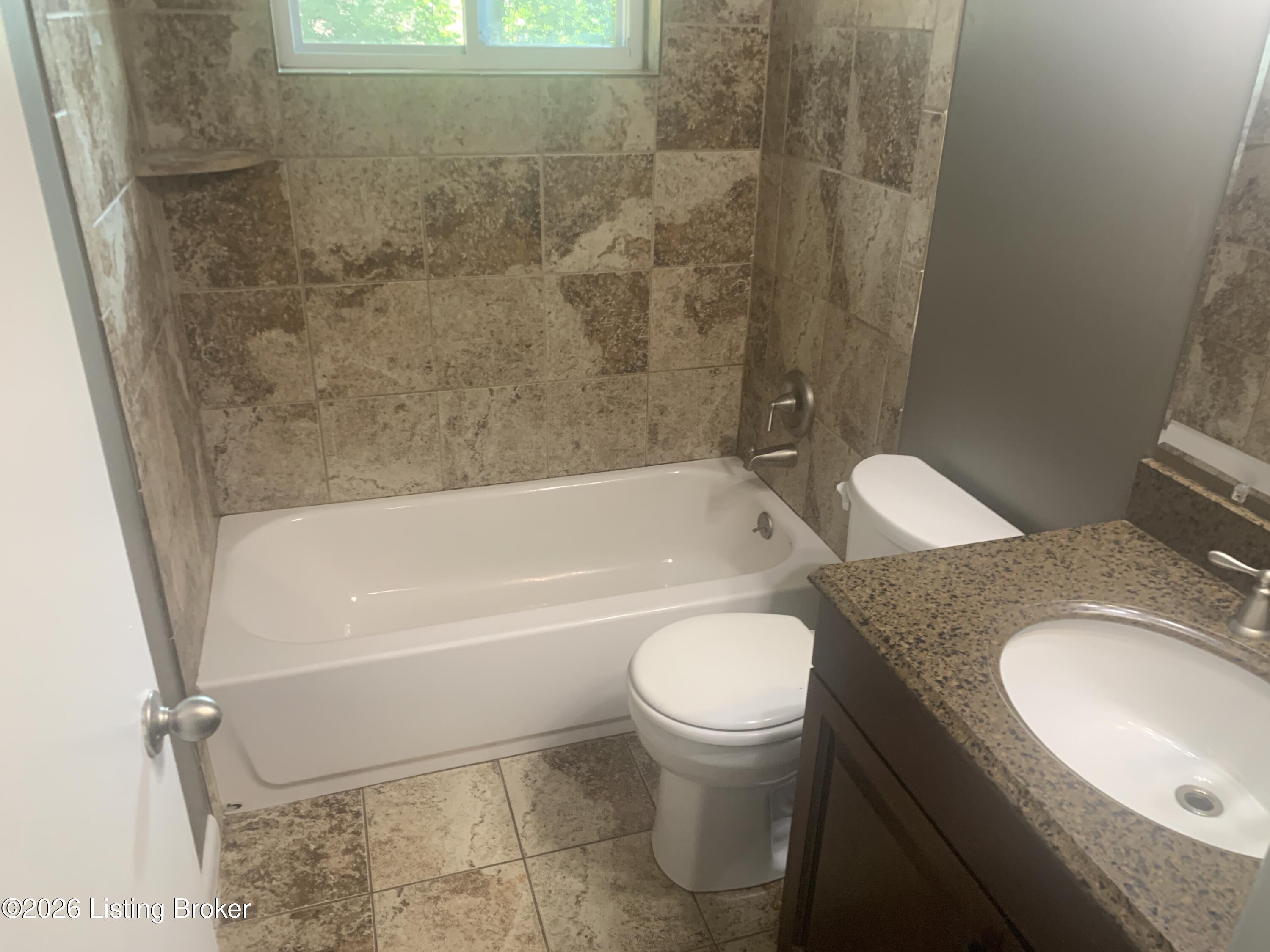 3805 Jupiter Road Louisville, KY 40218 - Photo 15 of 30 IMG_1600
