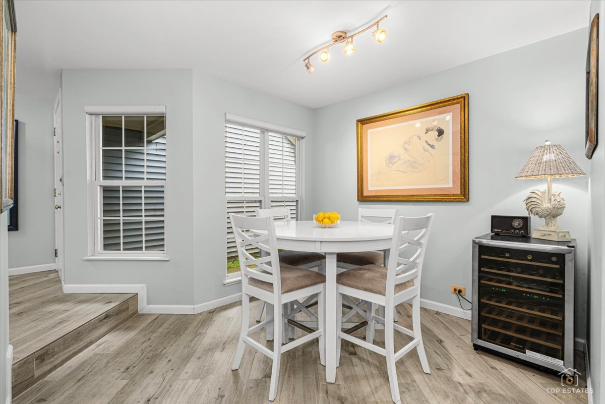 1143 Coldspring Road Elgin, IL 60120 - Photo 14 of 26