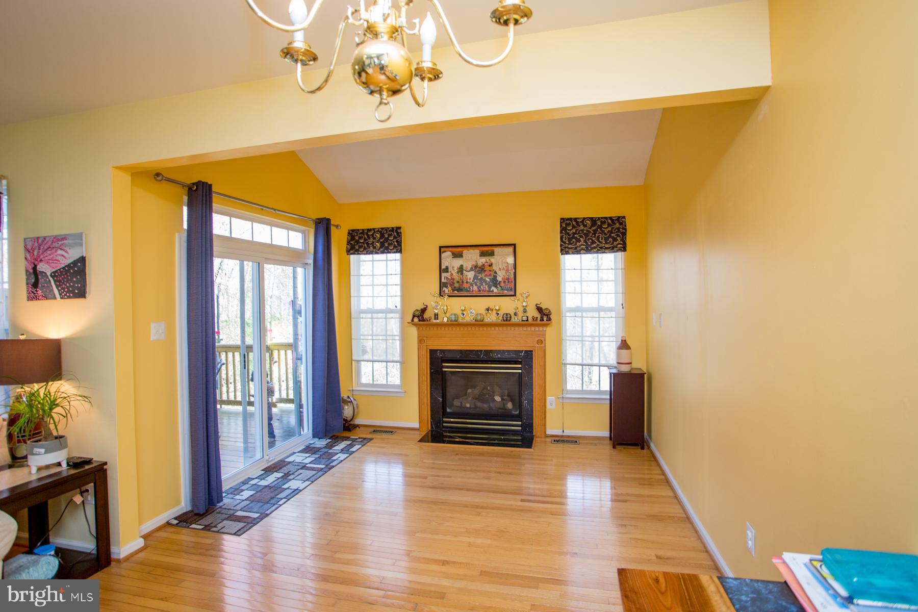 577 Mockingbird Way Warrington, PA 18976 - Photo 11 of 33 Breakfast Room