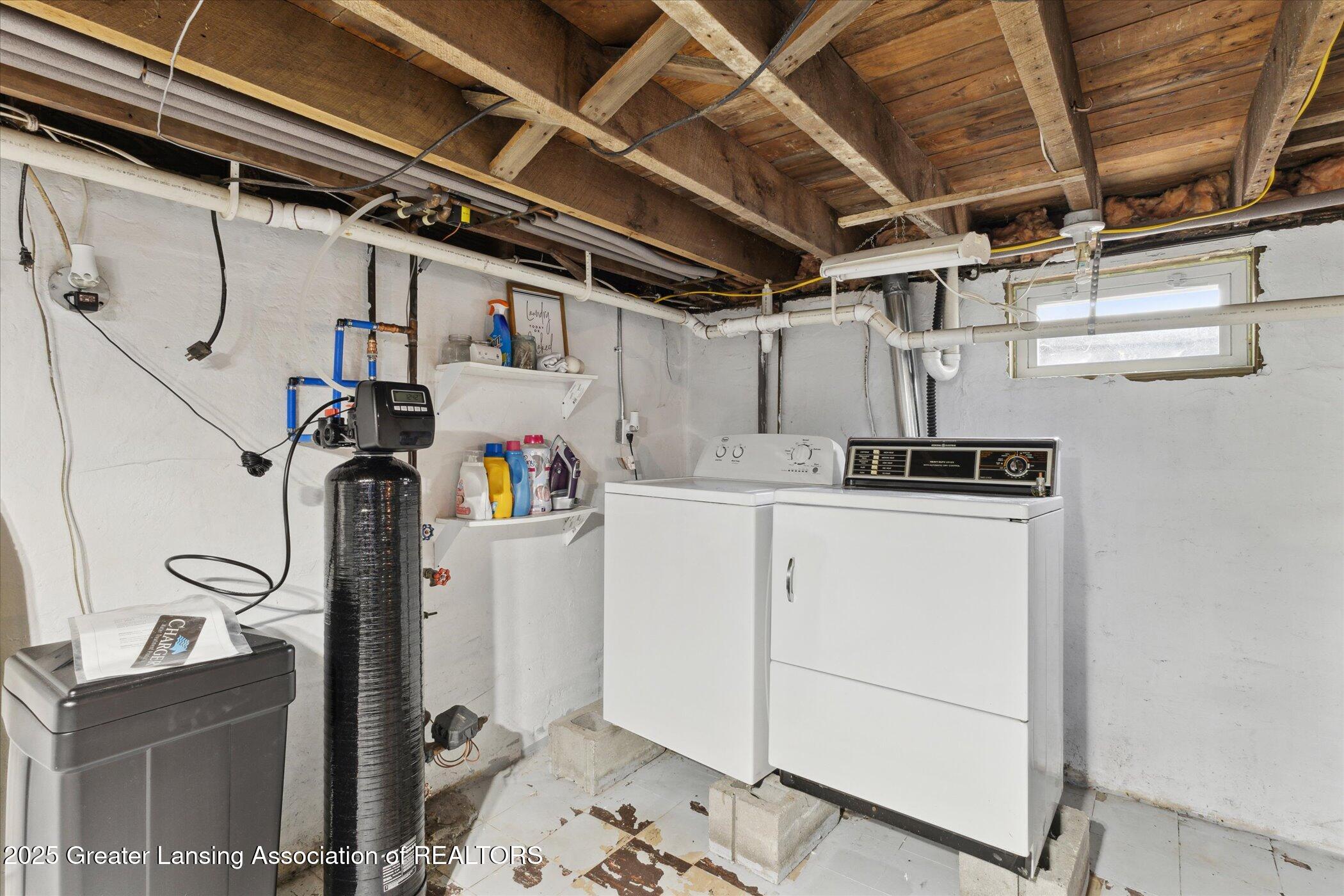 1172 Maynard Road Portland, MI 48875 - Photo 17 of 18 28-1172-Maynard-Rd-Portland-MI-48875-Win