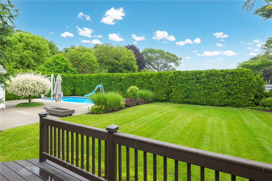 69 Apple Tree Lane Warwick, RI 02888 - Photo 12 of 50