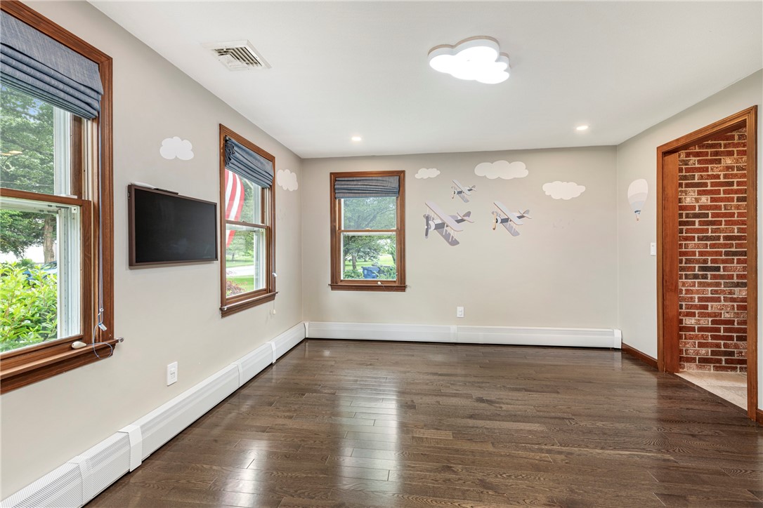 69 Apple Tree Lane Warwick, RI 02888 - Photo 22 of 50