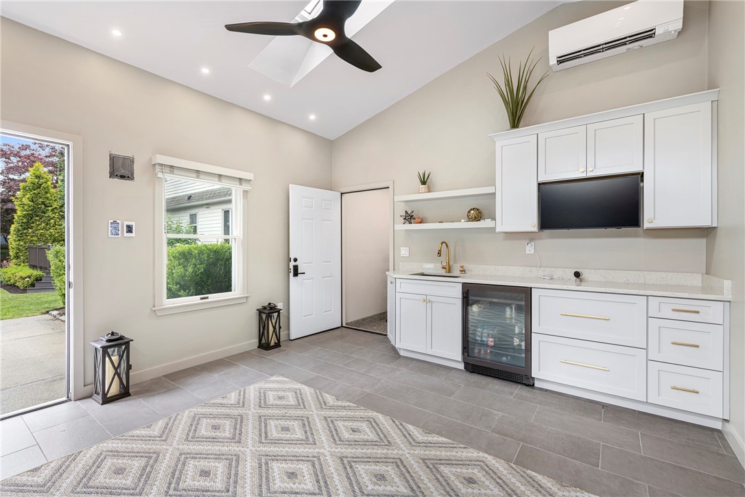 69 Apple Tree Lane Warwick, RI 02888 - Photo 38 of 50