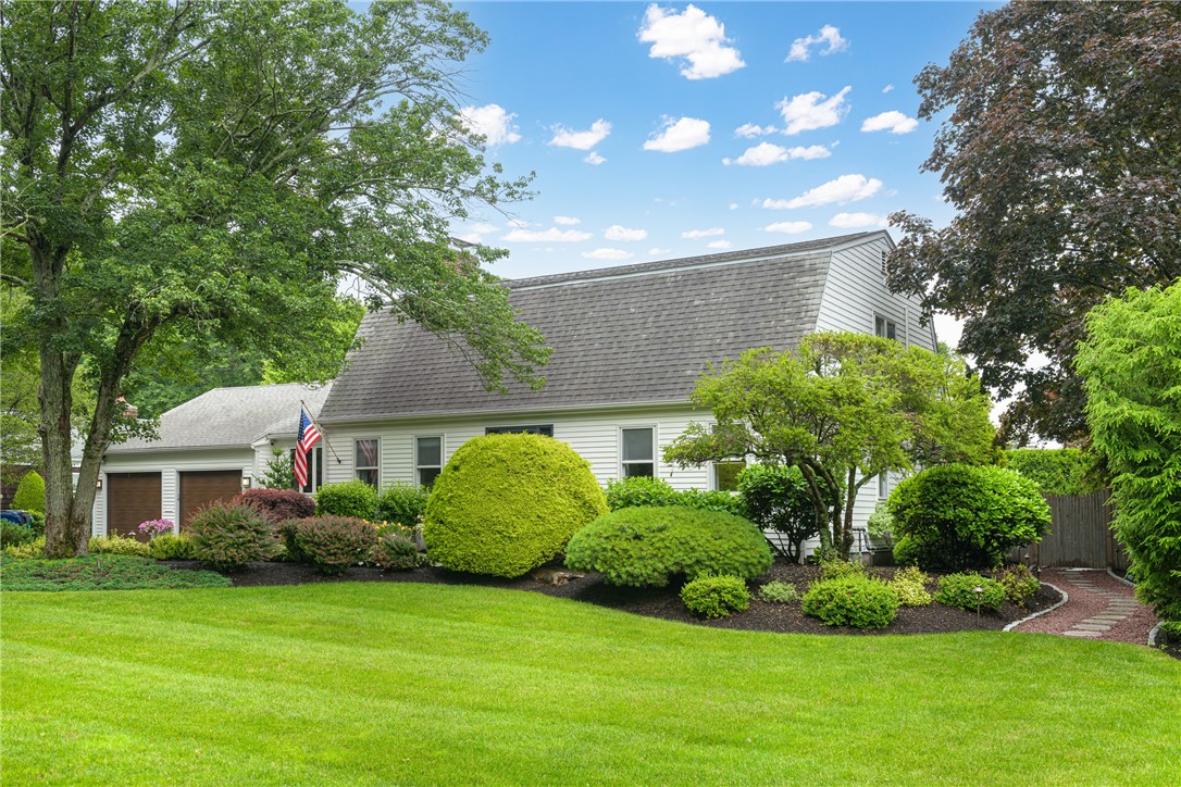 69 Apple Tree Lane Warwick, RI 02888 - Photo 6 of 50