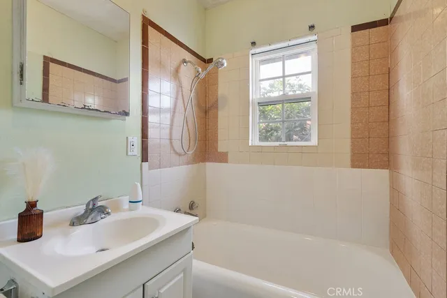 $500,000 | 781 West Center Street, Pomona, CA 91768