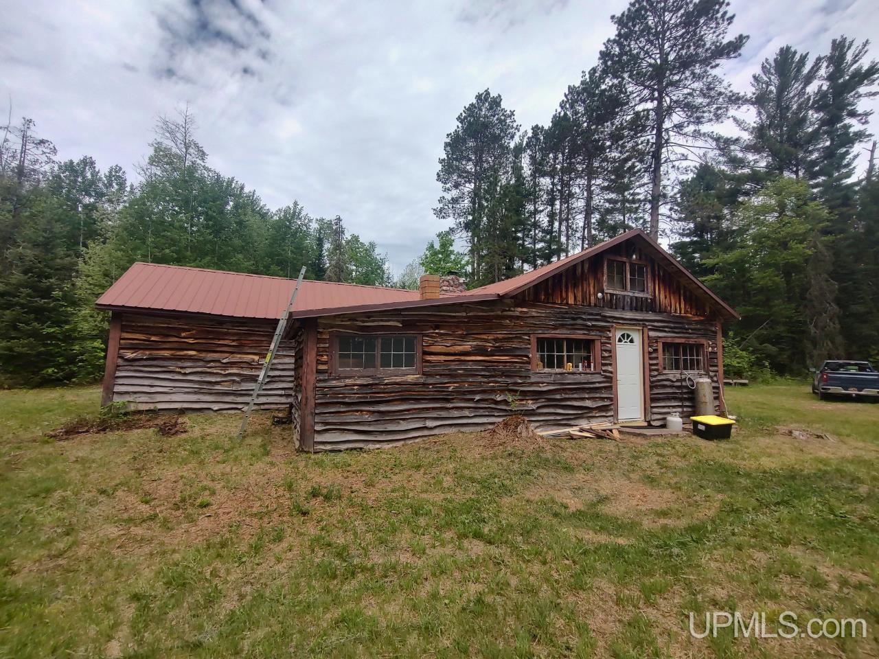 184 Marten Lake Road Iron River, MI 49935 - Photo 6 of 25
