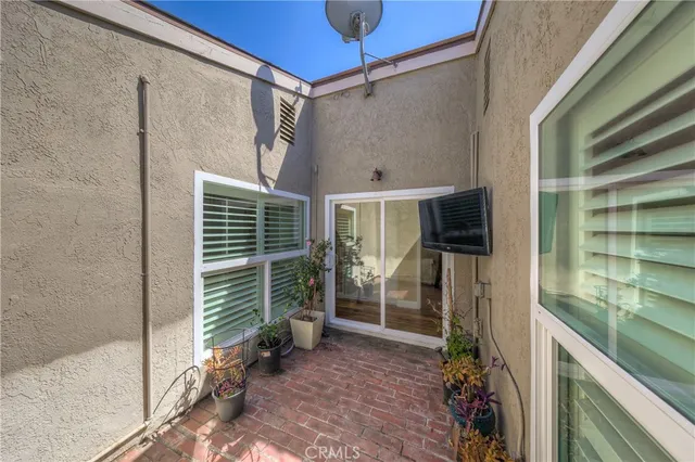 a house view with a backyard space