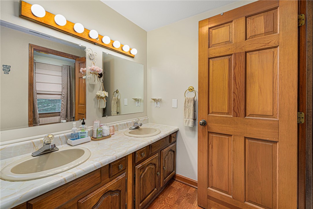 111 Olney Arnold Road Cranston, RI 02921 - Photo 29 of 49 Gallery Image 29