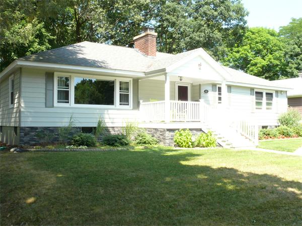 45 Kinnicutt Road Worcester, MA 01602 - Photo 2 of 23 Gallery Image 2