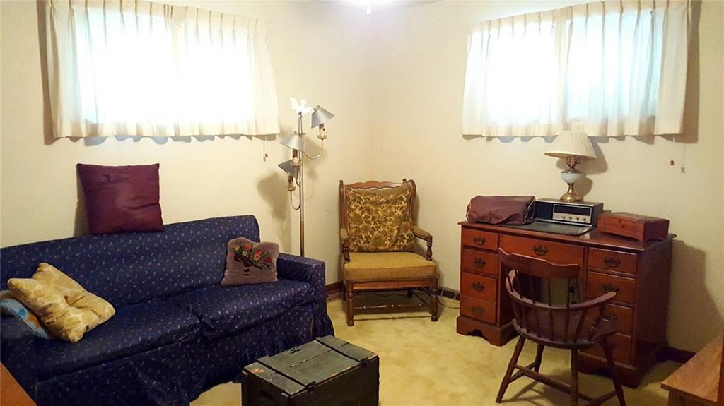2918 Marshall Road Observatory Hill, PA 15214 - Photo 4 of 23 Gallery Image 4