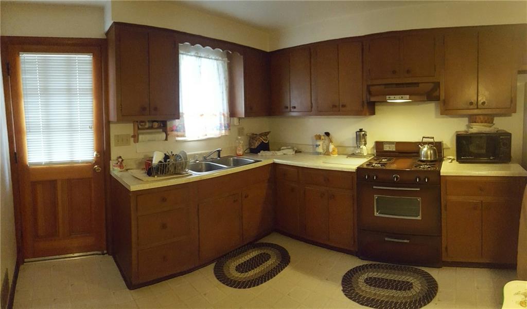 2918 Marshall Road Observatory Hill, PA 15214 - Photo 8 of 23 Gallery Image 8