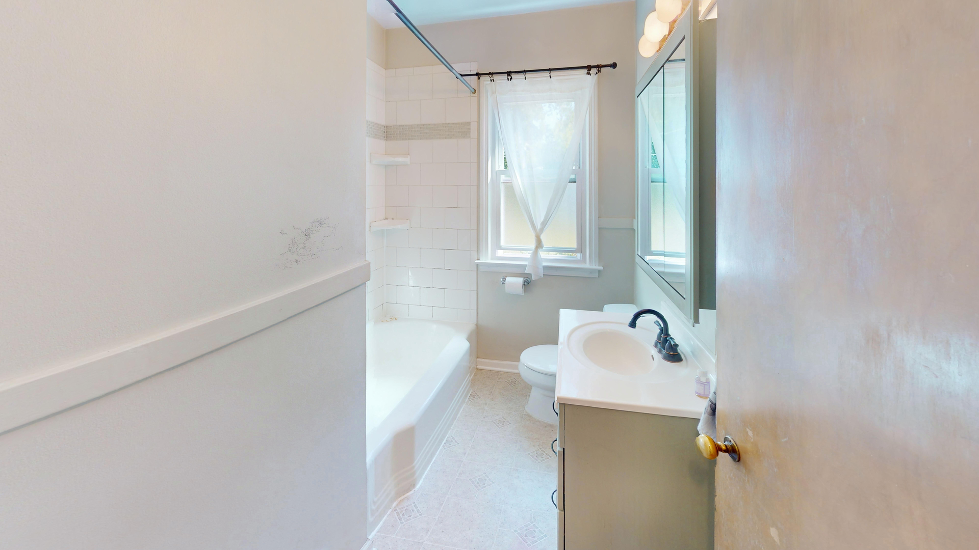 176 South Randall Road Aurora, IL 60506 - Photo 36 of 45 Gallery Image 36