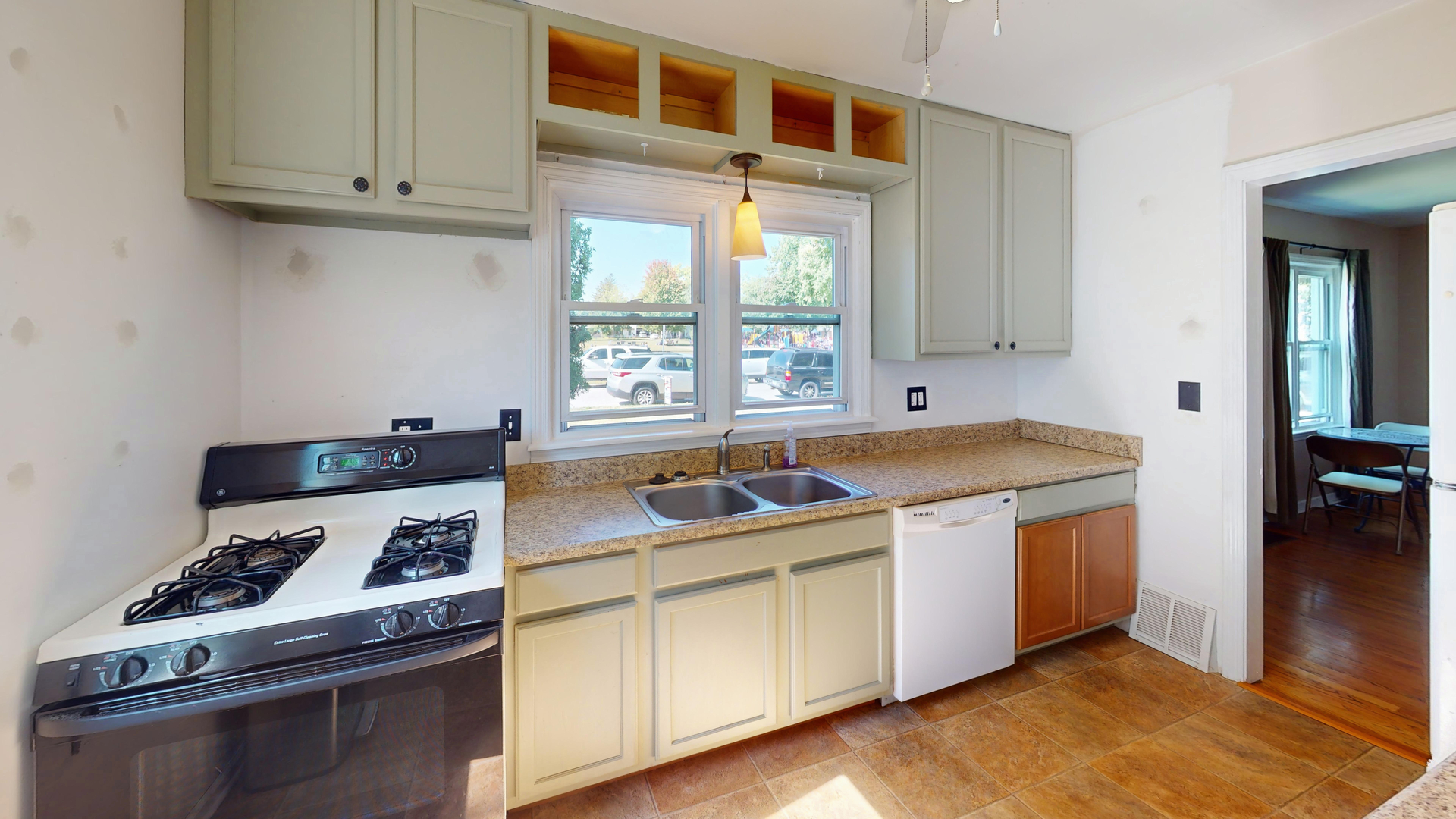 176 South Randall Road Aurora, IL 60506 - Photo 43 of 45 Gallery Image 43