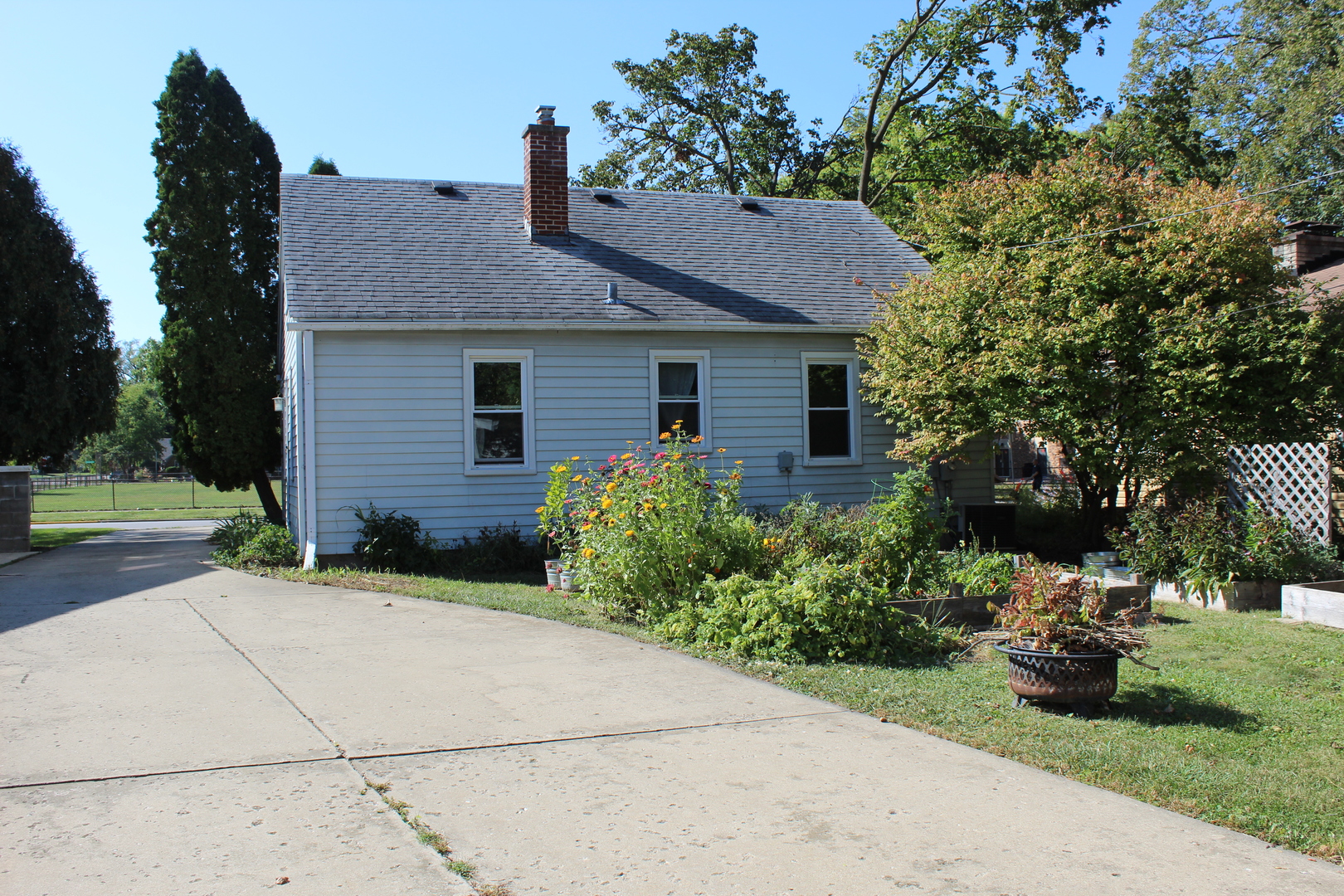 176 South Randall Road Aurora, IL 60506 - Photo 6 of 45 Gallery Image 6