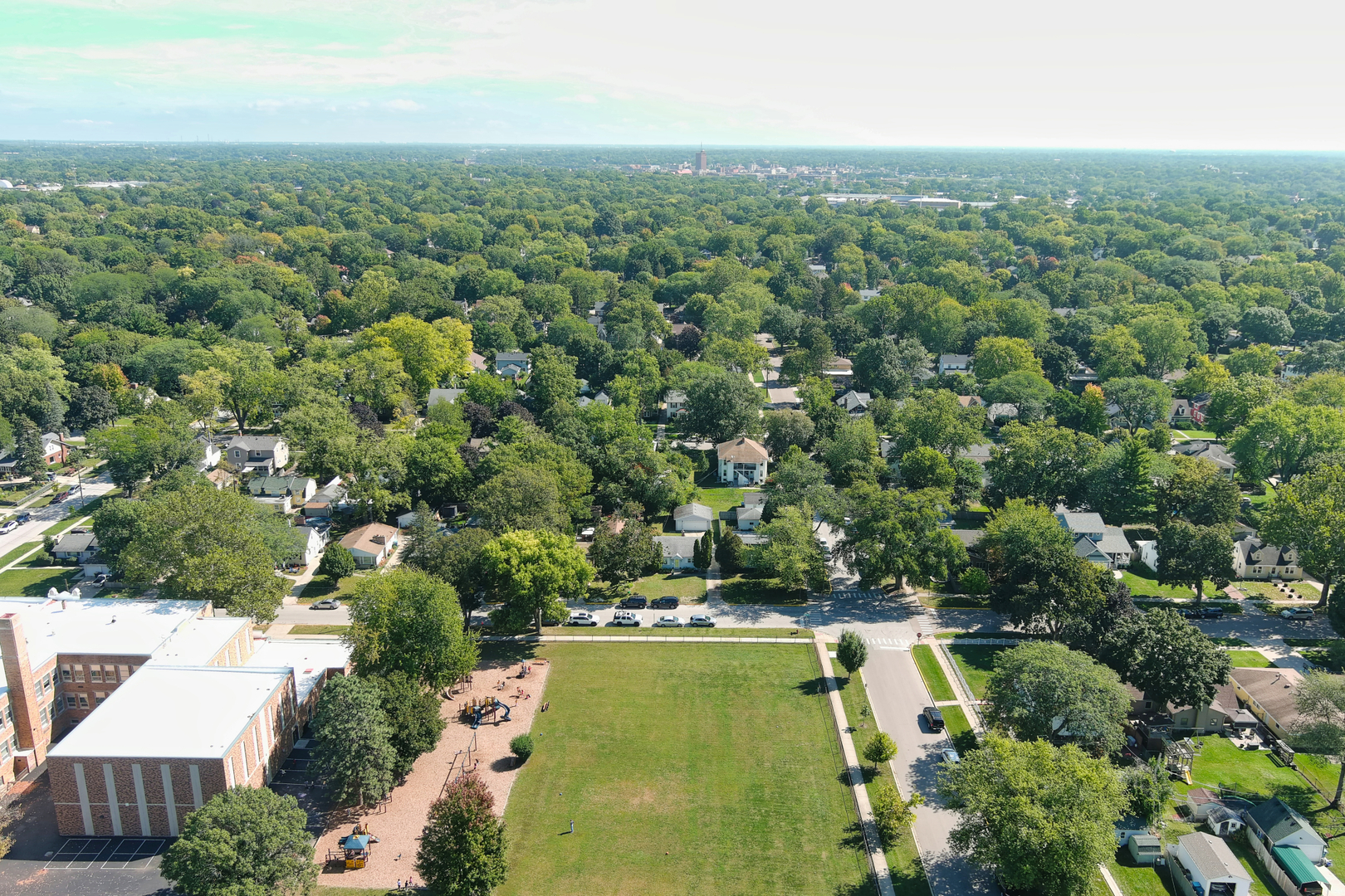 176 South Randall Road Aurora, IL 60506 - Photo 10 of 45 Gallery Image 10