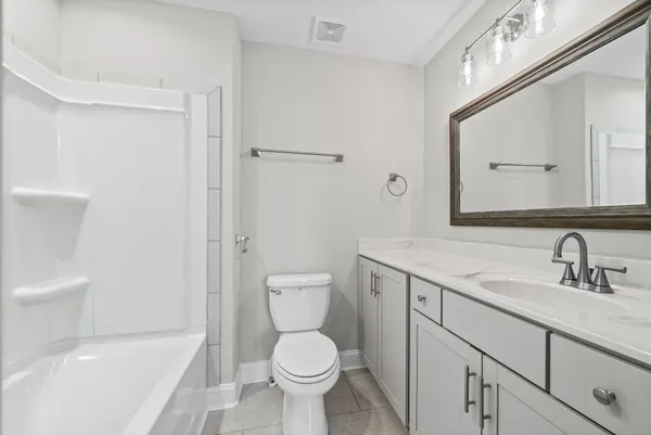 $1,295 | 405 Shelby Street, Unit A, Clarksville, TN 37042