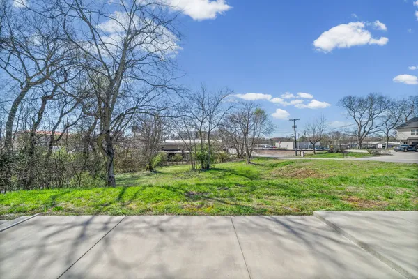 $1,295 | 405 Shelby Street, Unit A, Clarksville, TN 37042