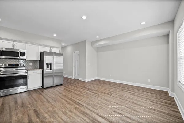 $1,295 | 405 Shelby Street, Unit A, Clarksville, TN 37042