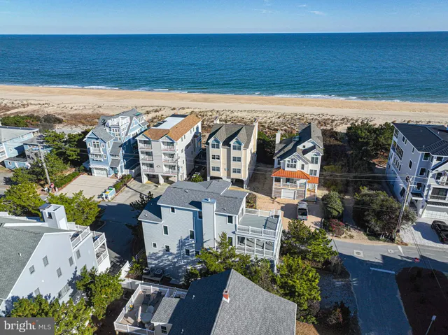 $3,500,000 | 40209 Maryland Avenue, Fenwick Island, DE 19944
