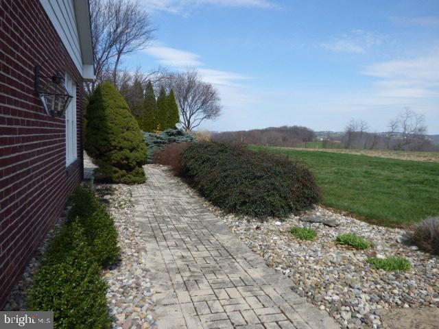 599 N Road York, PA 17403 - Photo 24 of 27