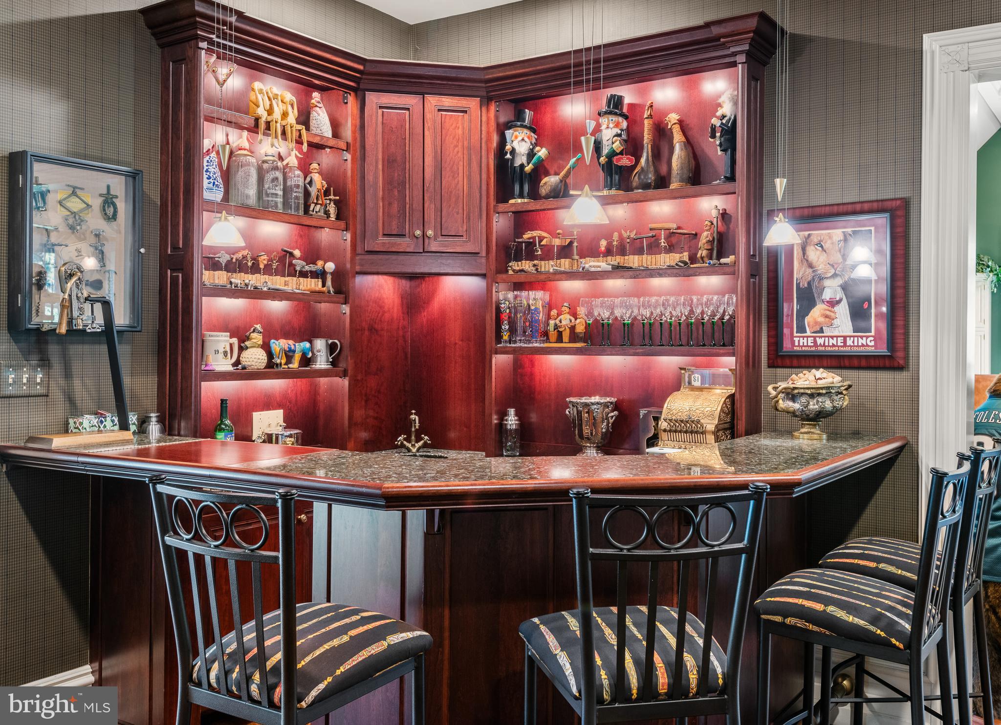 312 South Waterloo Road Devon, PA 19333 - Photo 13 of 70 Sit down and enjoy a drink