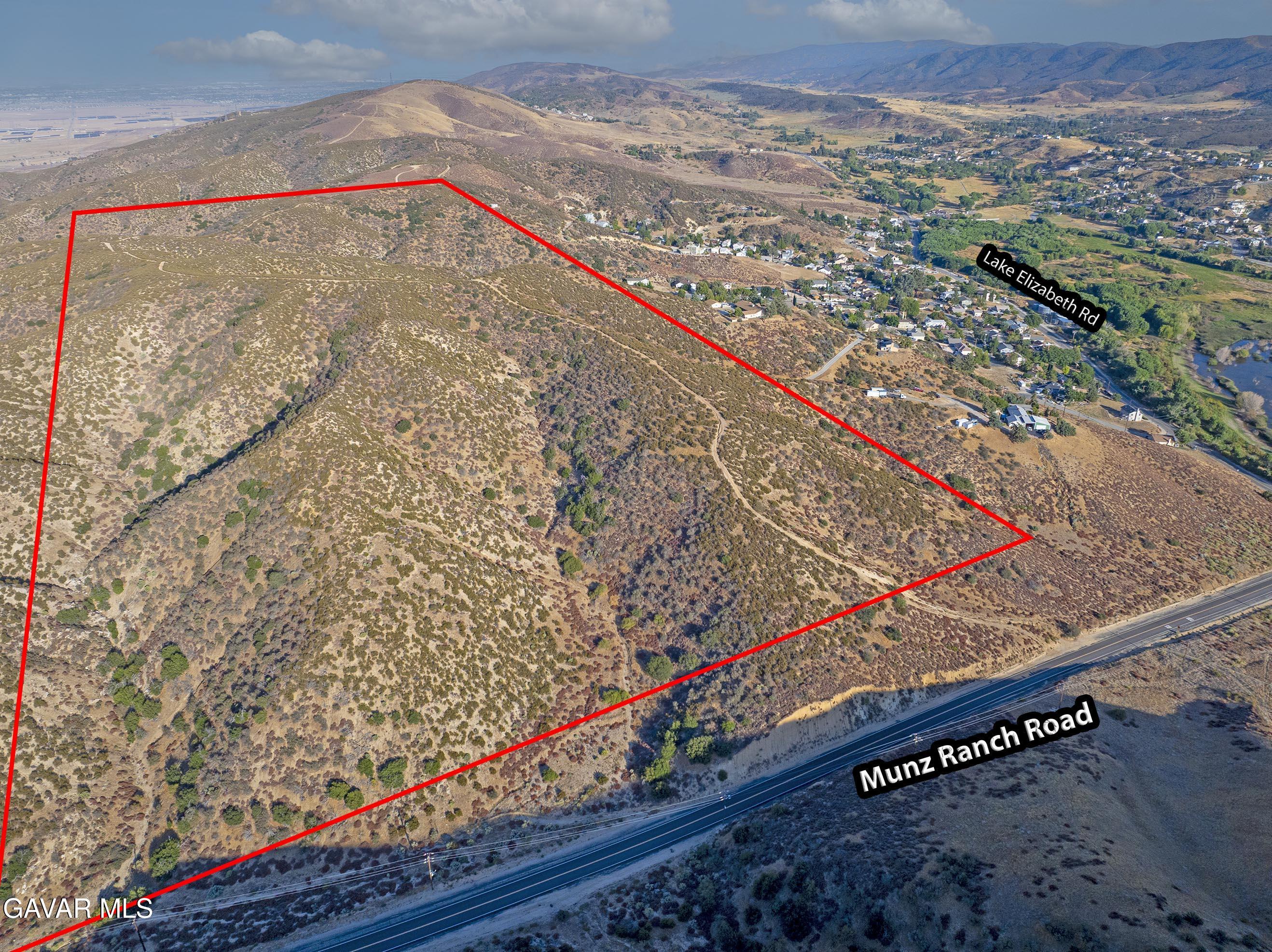 Lake Elizabeth Road Lake Hughes, CA 93532 - Photo 8 of 9 a view of a tennis court