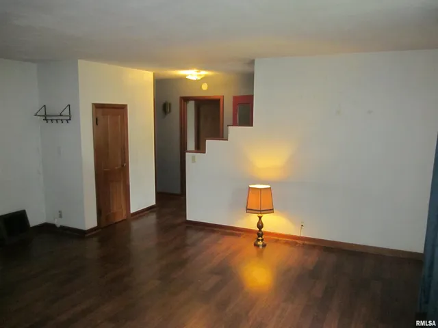 $52,900 | 113 North 1st Street, Easton, IL 62633