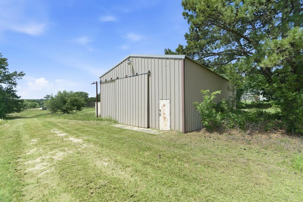 3523 East Highway 199 Springtown, TX 76082 - Photo 5 of 40