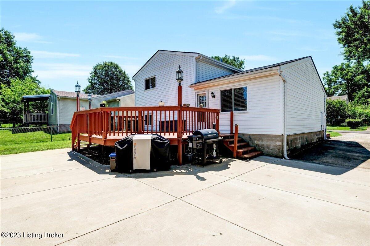 5003 Woodsend Road Louisville, KY 40229 - Photo 39 of 47 39-5003 Woodsend Rd-139