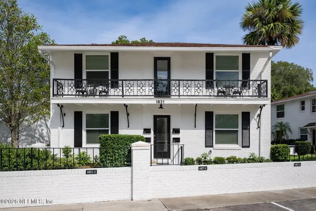 a front view of house with yard