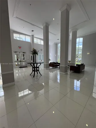 $3,700 | 9725 Northwest 52nd Street, Unit 114, Doral, FL 33178