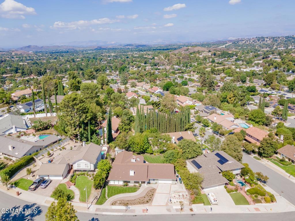2085 Rayshire Street Thousand Oaks, CA 91362 - Photo 44 of 49 an aerial view of residential houses with outdoor space