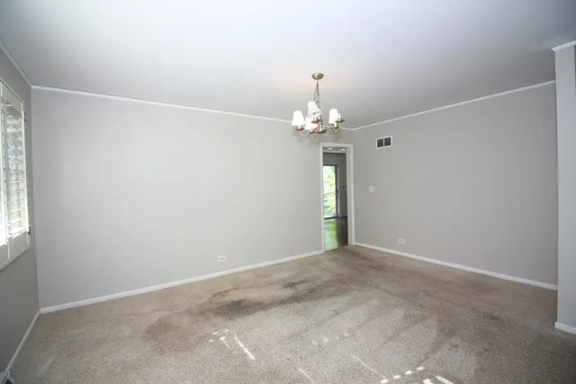 $550,000 | 12 South Princeton Court, Arlington Heights, IL 60005