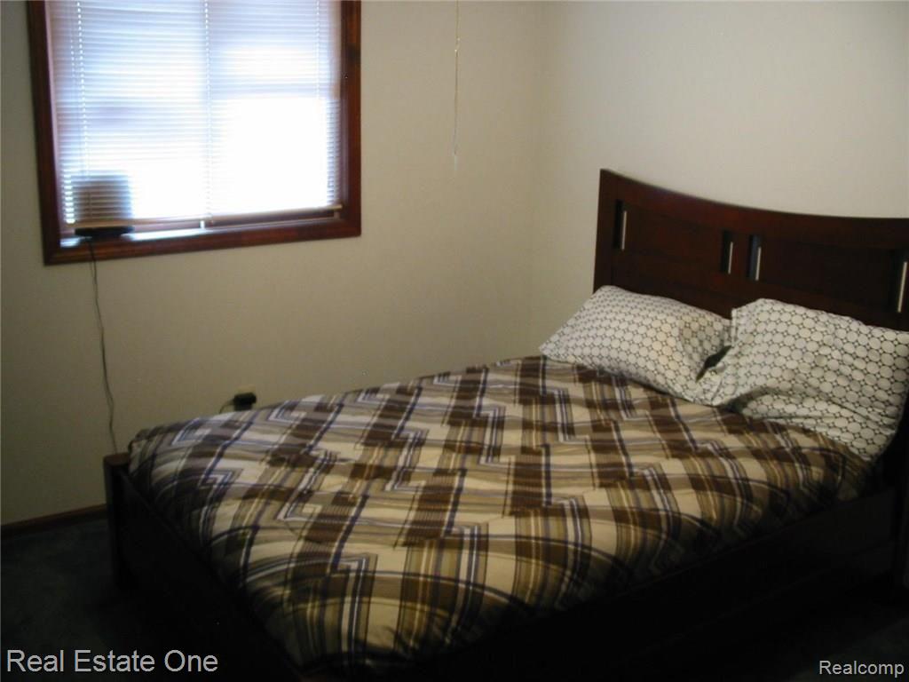 7055 Sheldon Road Belleville, MI 48111 - Photo 42 of 74 IMG_6399.JPG