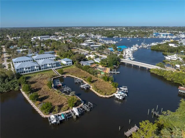 $1,380,000 | 4659 Southeast Manatee Terrace, Stuart, FL 34997