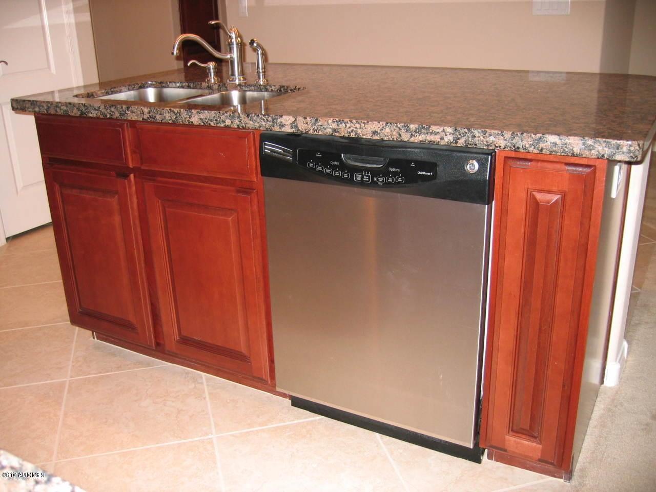 250 West Queen Creek Road, Unit 134 Chandler, AZ 85248 - Photo 9 of 13 Kitchen 4