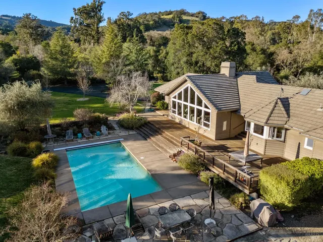 $2,995,000 | 2220 Grove Street, Sonoma, CA 95476