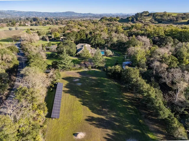 $2,995,000 | 2220 Grove Street, Sonoma, CA 95476