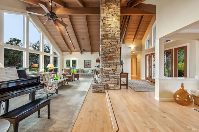 $2,995,000 | 2220 Grove Street, Sonoma, CA 95476