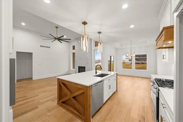 $499,000 | 718 Northeast Lone Hill Drive, Unit A, Lee's Summit, MO 64064