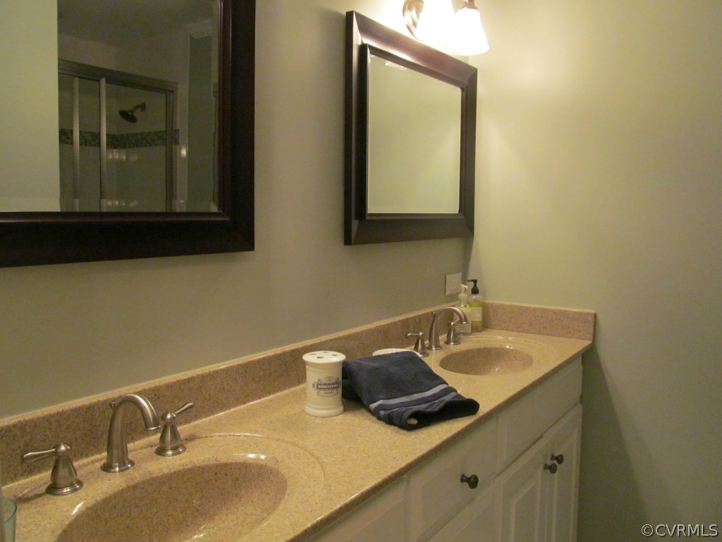 501 Whitaker Road North Chesterfield, VA 23235 - Photo 8 of 19 Gallery Image 8