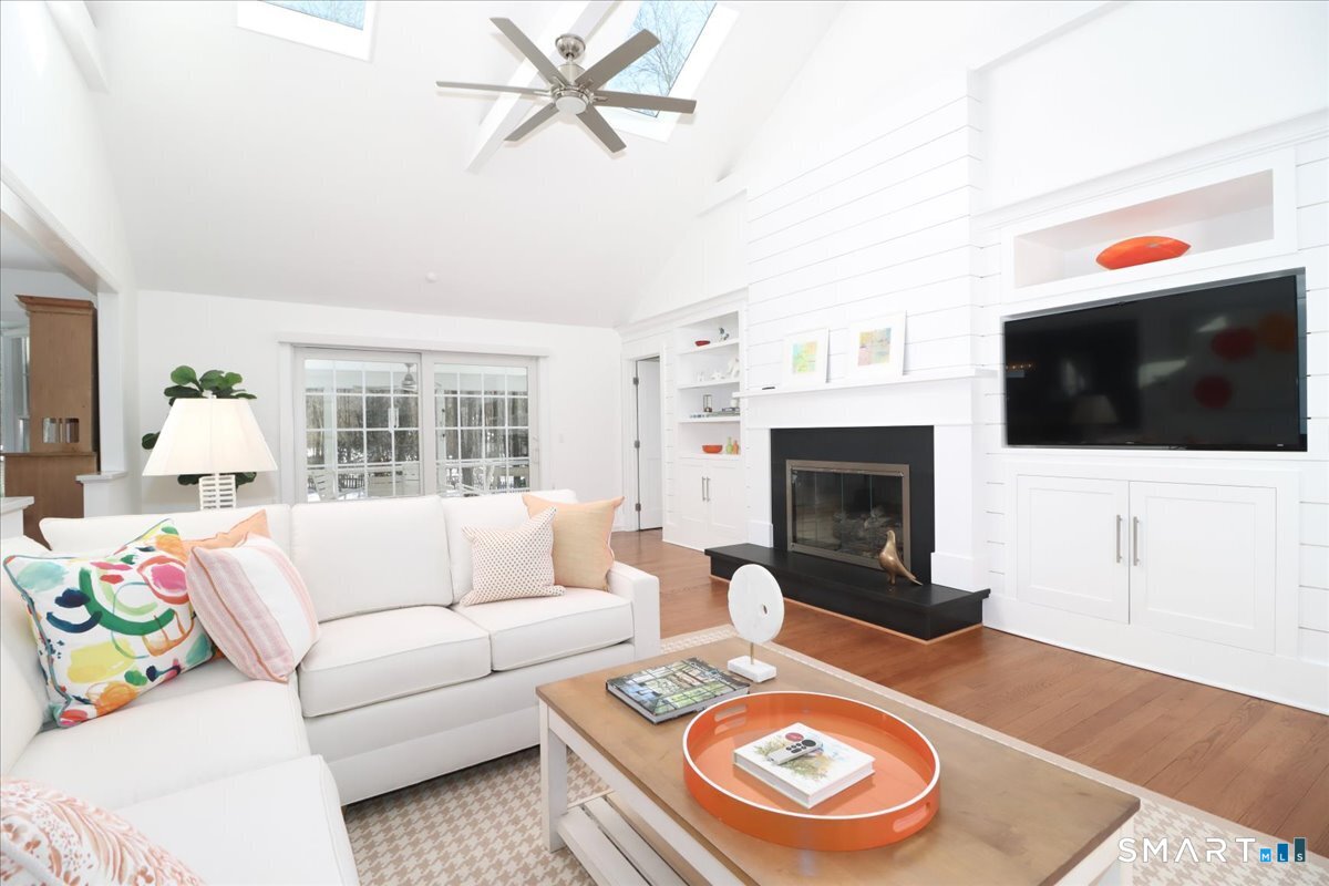 17 Tall Oaks Road Wilton, CT 06897 - Photo 6 of 48