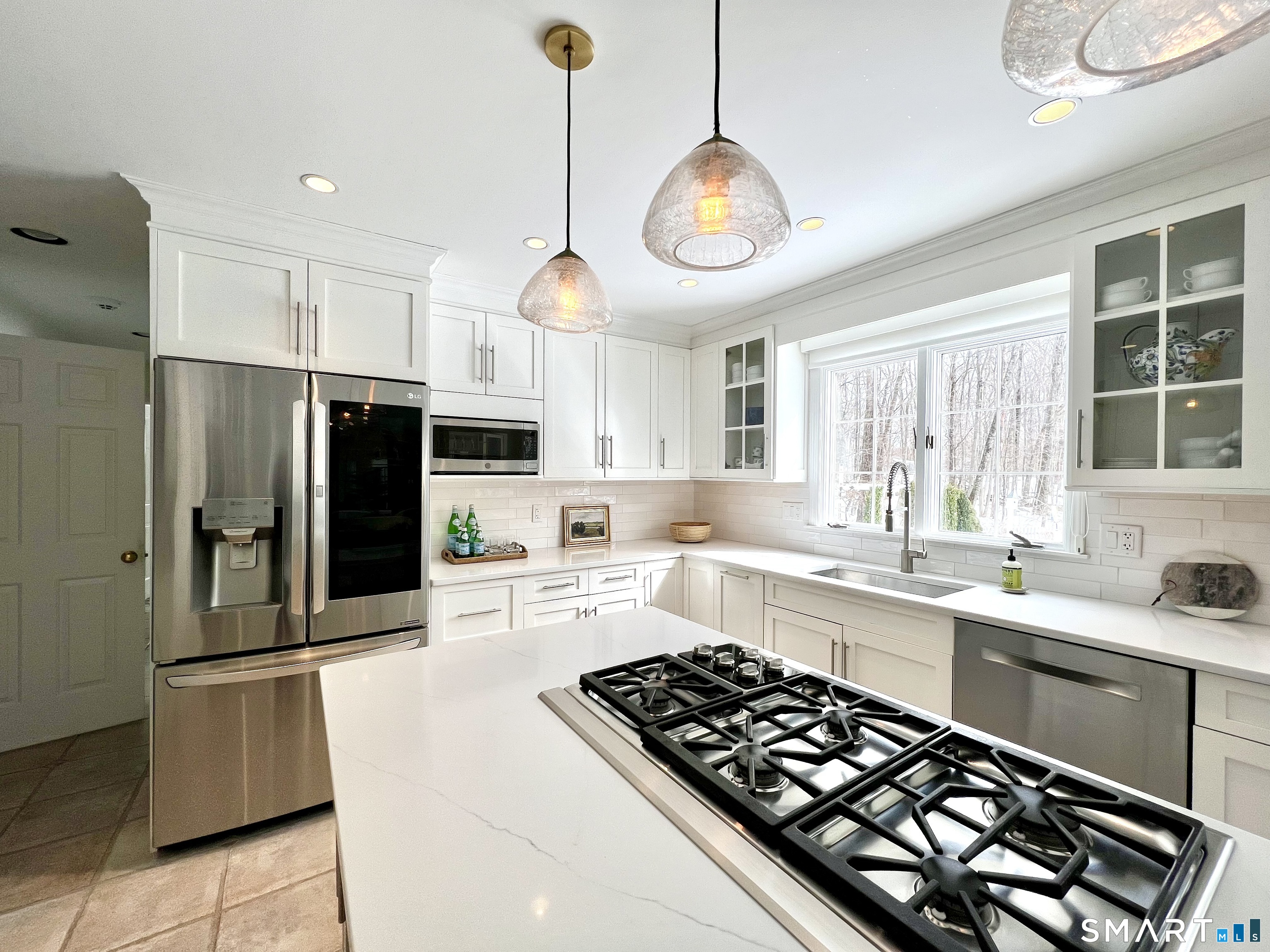 17 Tall Oaks Road Wilton, CT 06897 - Photo 9 of 48