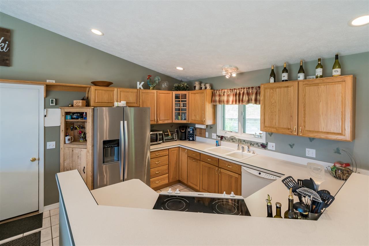 10836 Blue Ridge Lane Traverse City, MI 49684 - Photo 6 of 29 1866028-5.JPG
