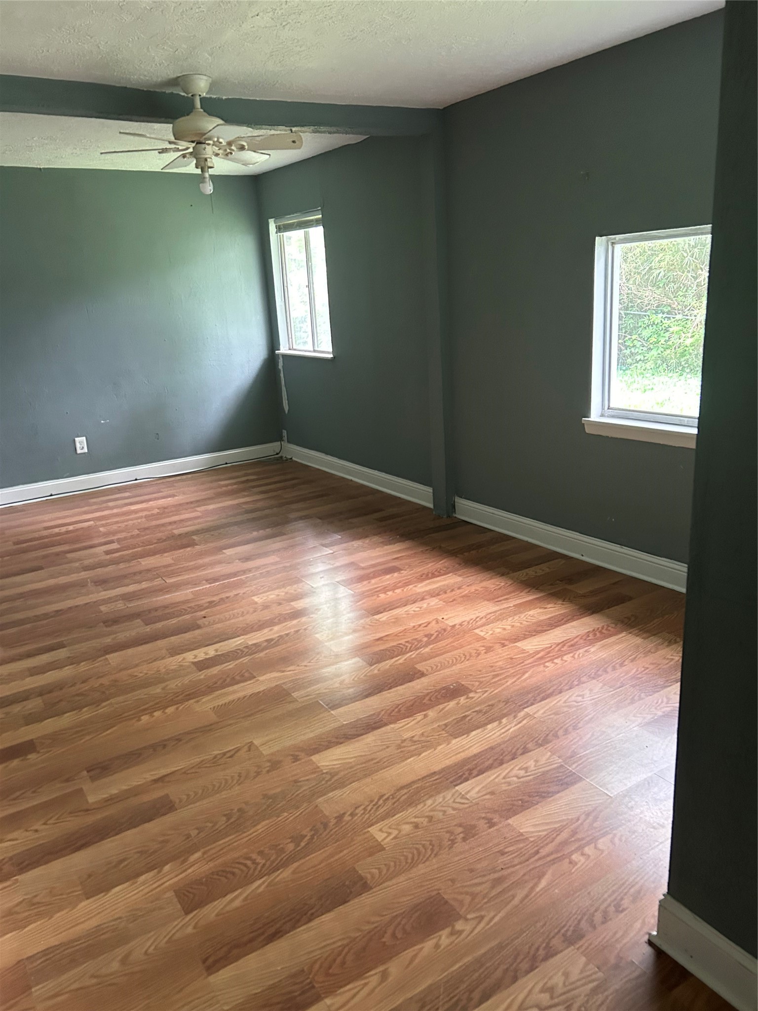 3040 Nineteenth Street Beaumont, TX 77706 - Photo 9 of 14 wooden floor in an empty room