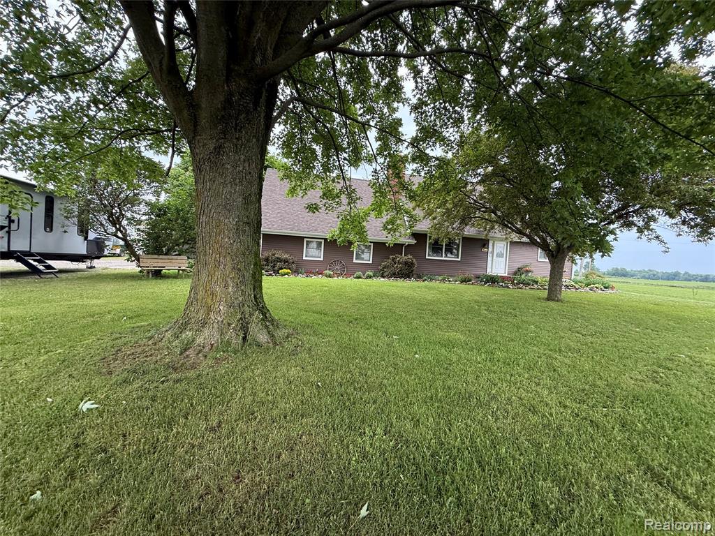 3544 West Burnsline Road Brown City, MI 48416 - Photo 4 of 36