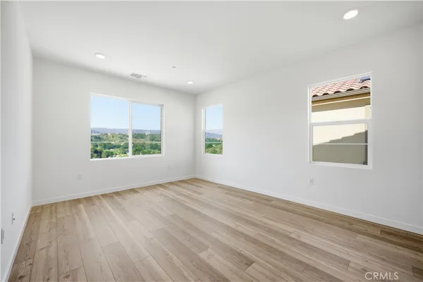 $984,982 | 20800 Pio Pico Court, Newhall, CA 91321