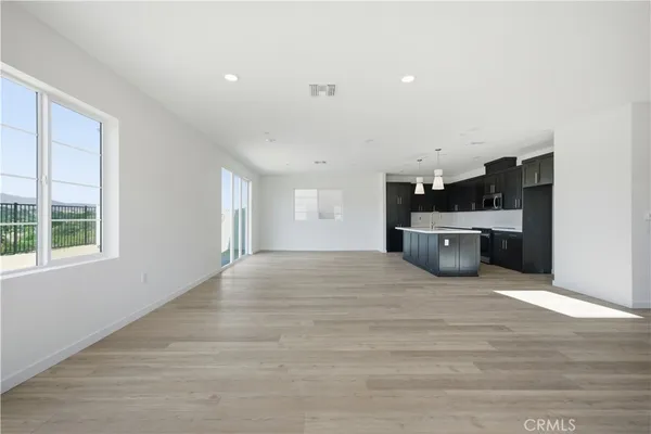 $984,982 | 20800 Pio Pico Court, Newhall, CA 91321