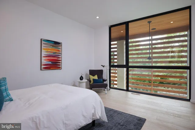 $5,750,000 | 2800 32nd Street Northwest, Washington, DC 20008