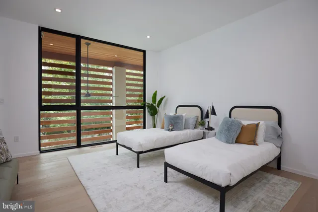 $5,750,000 | 2800 32nd Street Northwest, Washington, DC 20008